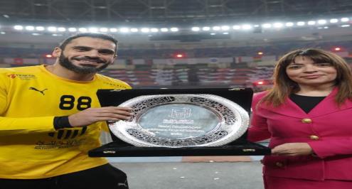 دينا أبو طالب: منتخب اليد من أفضل فرق العالم 